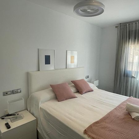Moderno Apartamento Con Plaza De Garaje En Pleno Centro De Almería Buitenkant foto
