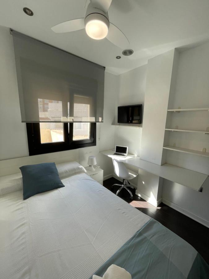 Moderno Apartamento Con Plaza De Garaje En Pleno Centro De Almería Buitenkant foto