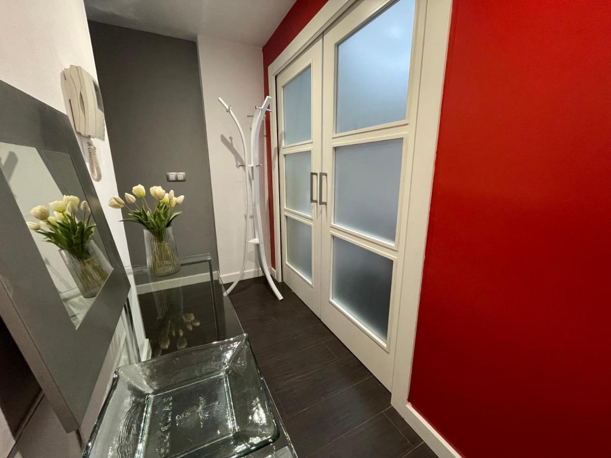 Moderno Apartamento Con Plaza De Garaje En Pleno Centro De Almería Buitenkant foto