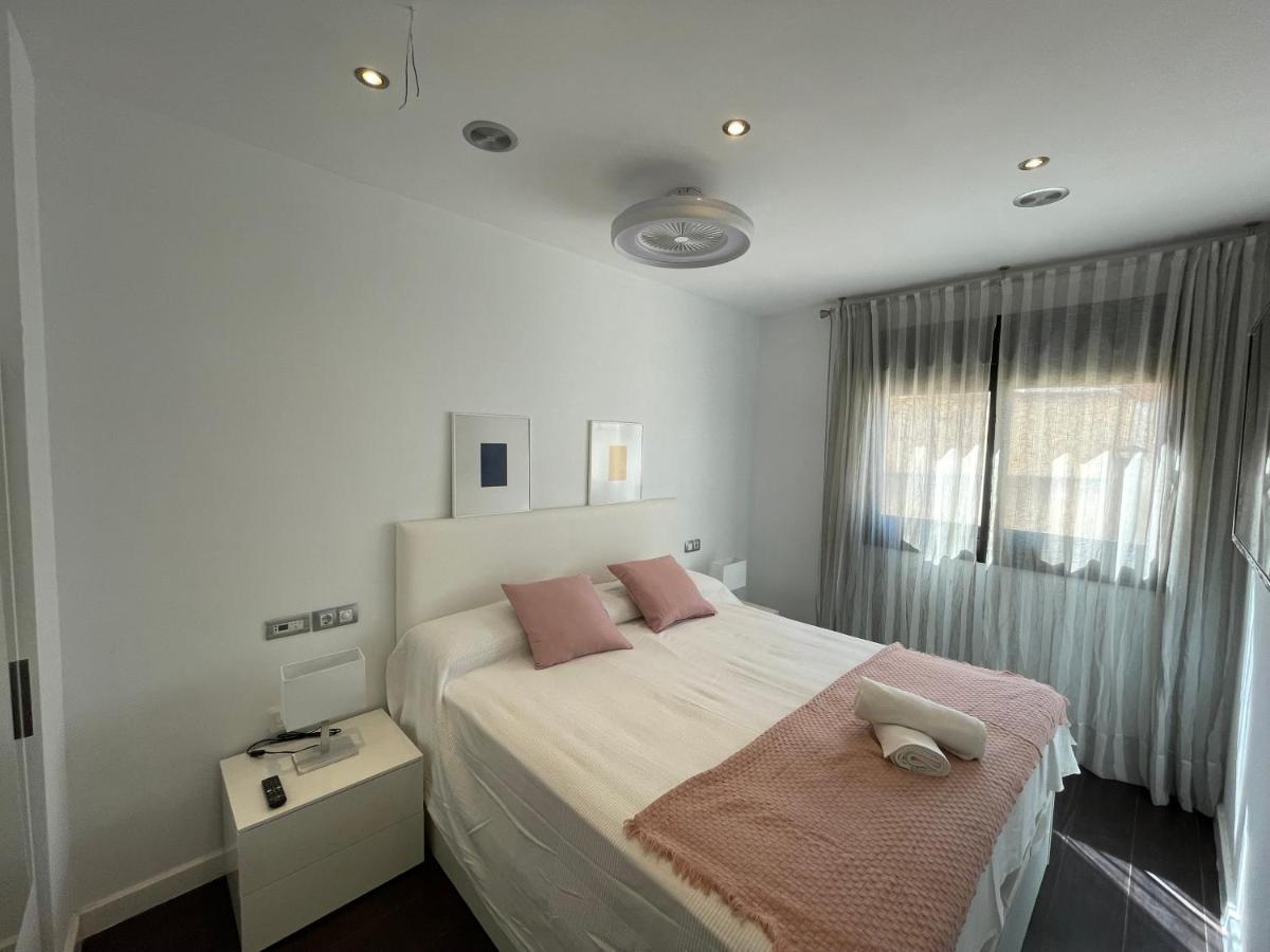 Moderno Apartamento Con Plaza De Garaje En Pleno Centro De Almería Buitenkant foto