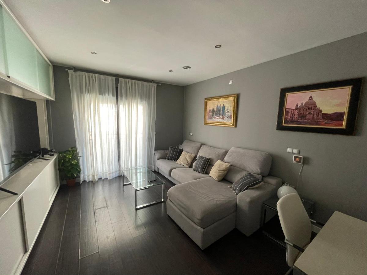 Moderno Apartamento Con Plaza De Garaje En Pleno Centro De Almería Buitenkant foto